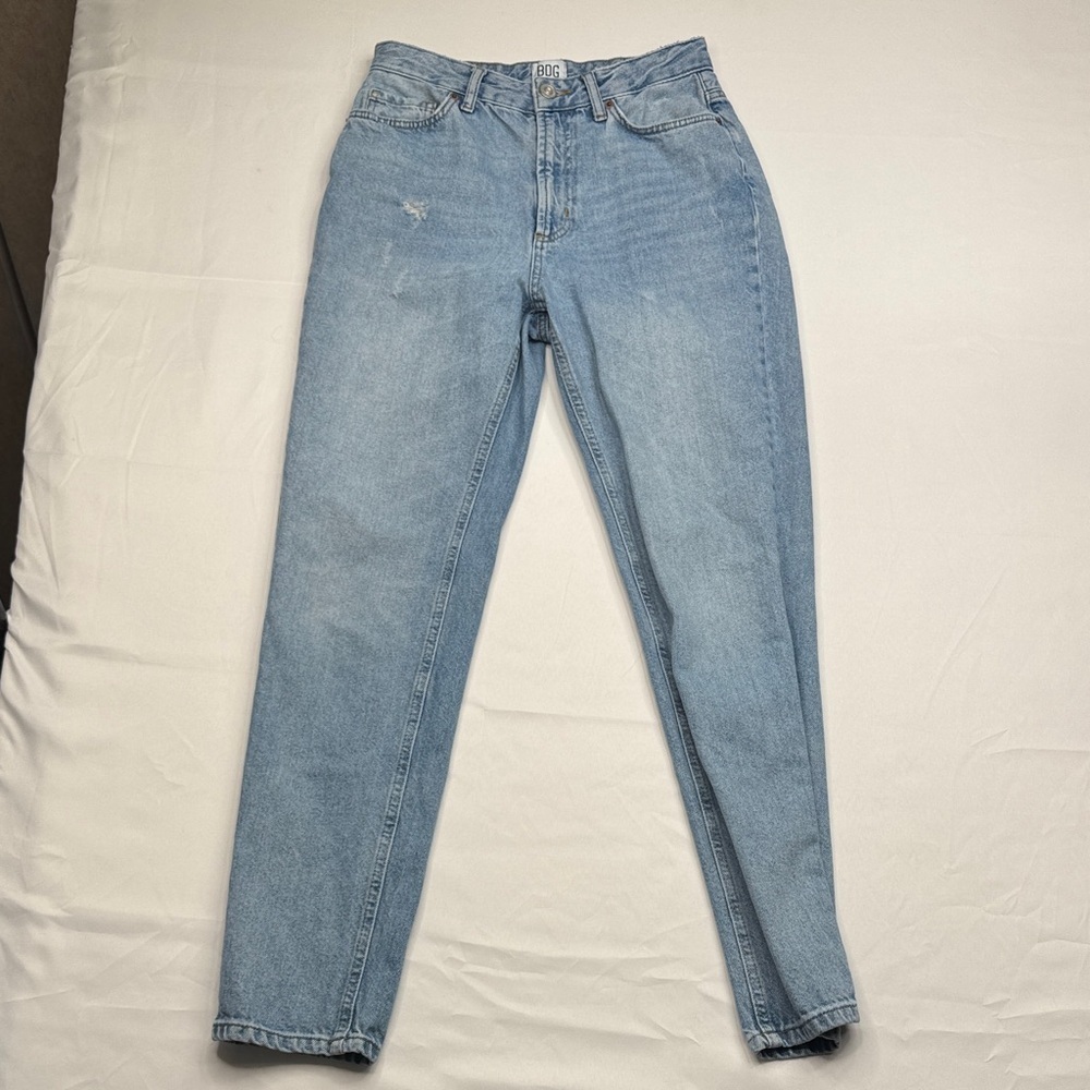 BDG Light Blue high rise Women's Jeans mom jeans size 26 distressed light wash